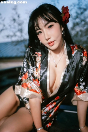 Sua Ryokan Yukata[52P+4V1.84G]