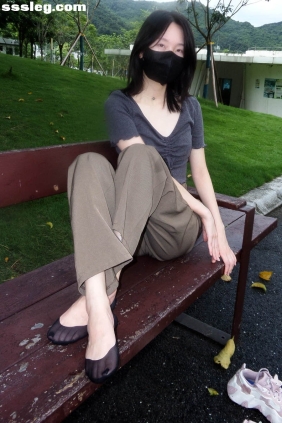 个人约拍 No.002 口罩嫩白脚[287P+74V3.60G]