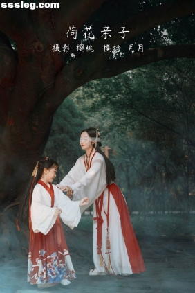 [YITUYU艺图语]2022.04.04 荷花亲子 月月[28P229M]