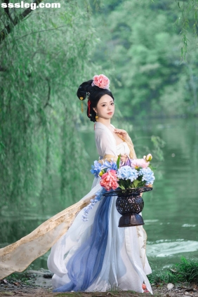 [YITUYU艺图语]2025.11.11 白伯骅仕女图仿妆 了了[12P294M]