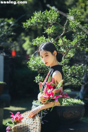 [YITUYU艺图语]2026.04.02 在岭南，遇见了花神 tree[14P288M]