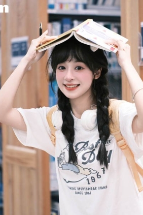 [YITUYU艺图语]2025.04.20 图书馆女孩 夏芋小年[27P669M]
