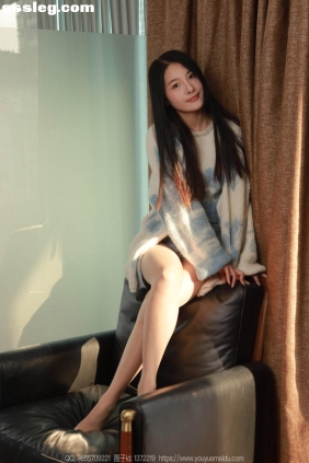 [IESS异思趣向] 丝享家1948 婉萍 蓝色毛衣(下)