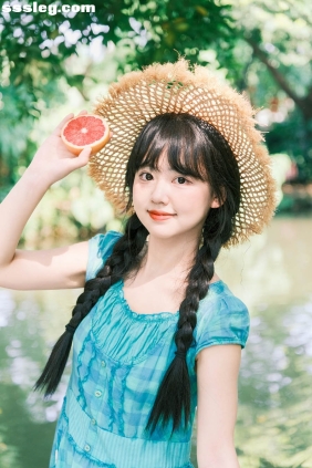 [YITUYU艺图语]2025.07.26 西柚味的夏天 小梨花儿[21P411M]
