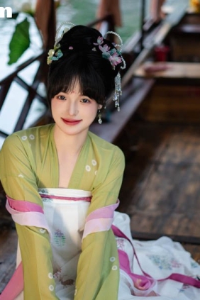 [YITUYU艺图语]2025.08.22 荷花小仙女 嘉琪[17P735M]
