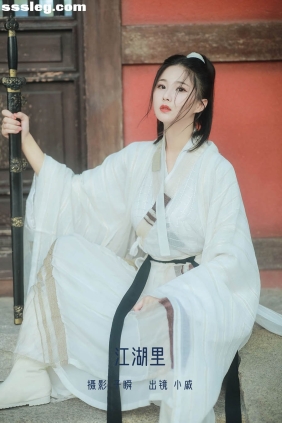 [YITUYU艺图语]2022.07.09 江湖里 小戚[24P355M]