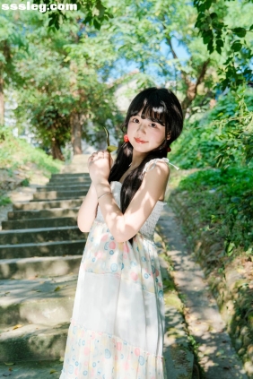[YITUYU艺图语]2025.08.12 绿色夏日 小梨花儿[26P493M]