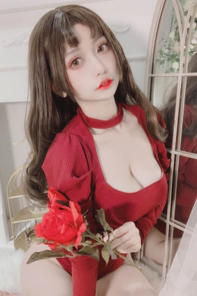 神本无尾_Aria 红色复古[23P70M]