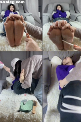 甲如约拍 台湾妹子定制捆绑[1V2.40G]