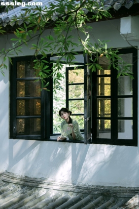 [YITUYU艺图语]2025.06.11 园博园旗袍 曲奇_[24P304M]