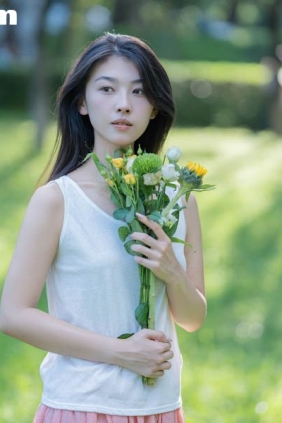 [YITUYU艺图语]2025.09.20 花与少女的温柔诗 小鹿[63P868M]