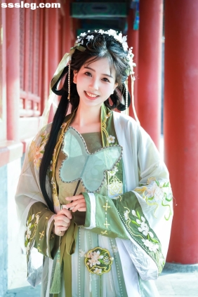[YITUYU艺图语]2026.04.17 春光作序万物和鸣 菠萝冰碴子[17P378M]