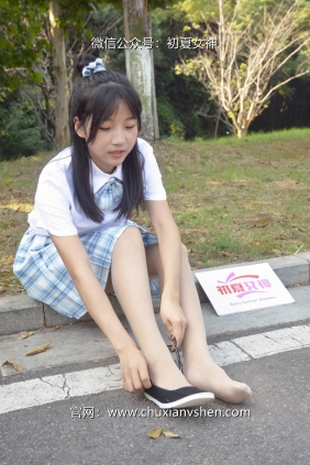 初夏女神 No.081 点点 我的JK装[140P+1V5.68G]