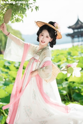 [YITUYU艺图语]2025.07.15 夏日荷花 湫一只岁岁[18P324M]