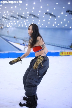[YITUYU艺图语]2025.08.05 雪场热辣滑手 Gigi[19P448M]