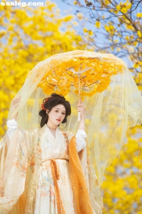 [YITUYU艺图语]2025.09.28 谁能拒绝黄色的花海 阿程程[10P98M]