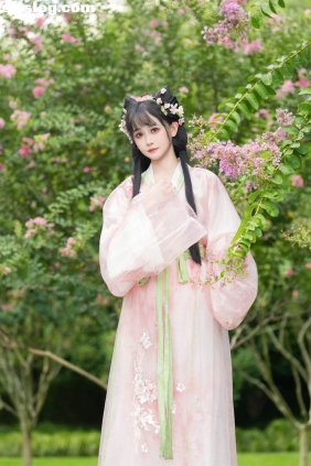 [YITUYU艺图语]2025.08.28 紫薇花开 湫一只岁岁[57P1.29G]